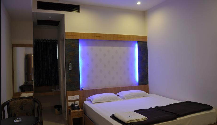 Hotel Athidi Grand Visakhapatnam Værelse billede